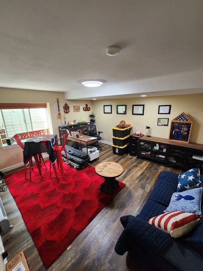 Building Photo - Beautiful Home in Pine Creek