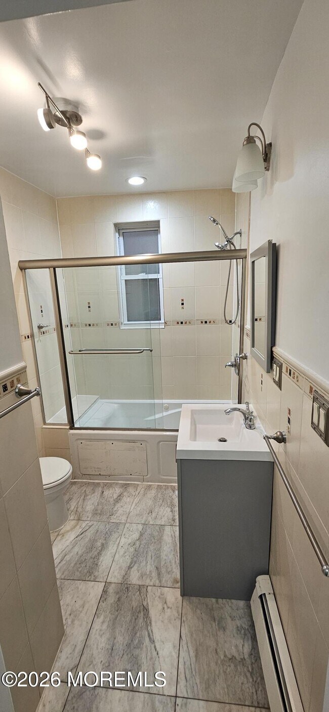 Building Photo - 4110 Park Ave