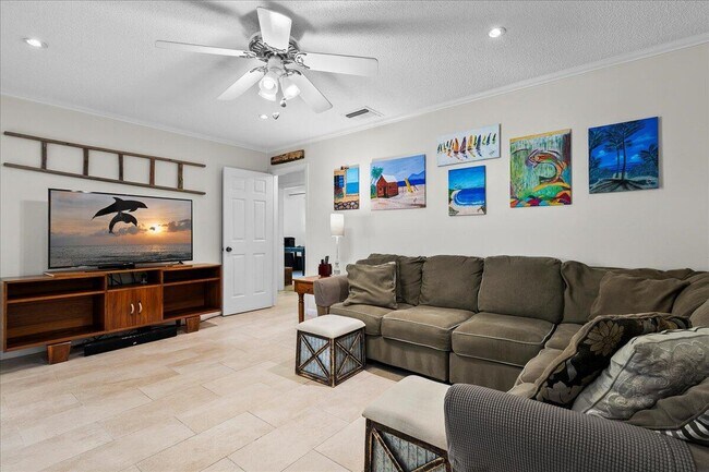 Building Photo - 1275 Summerwood Cir
