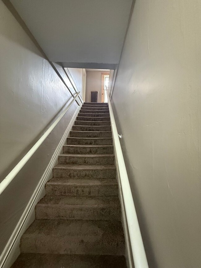 Building Photo - 1209 St Marys Ave