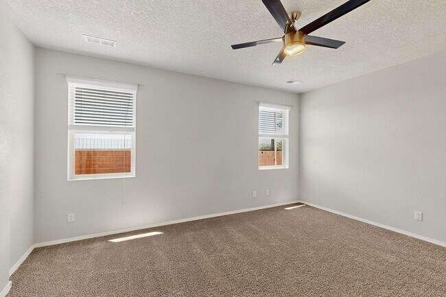 Building Photo - 6736 Tempe Ave NW