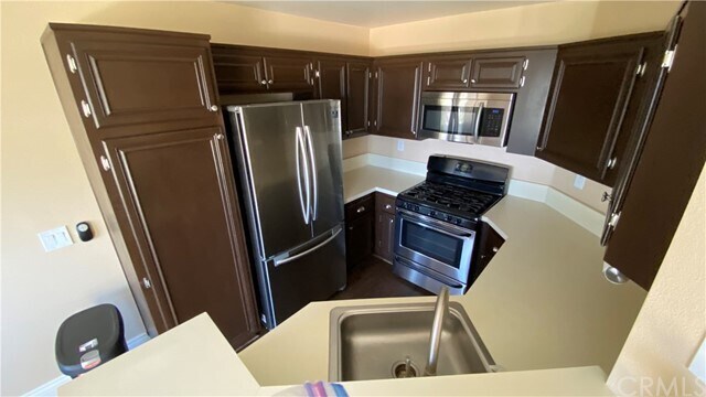 Building Photo - 2568 Avenida Del Vista