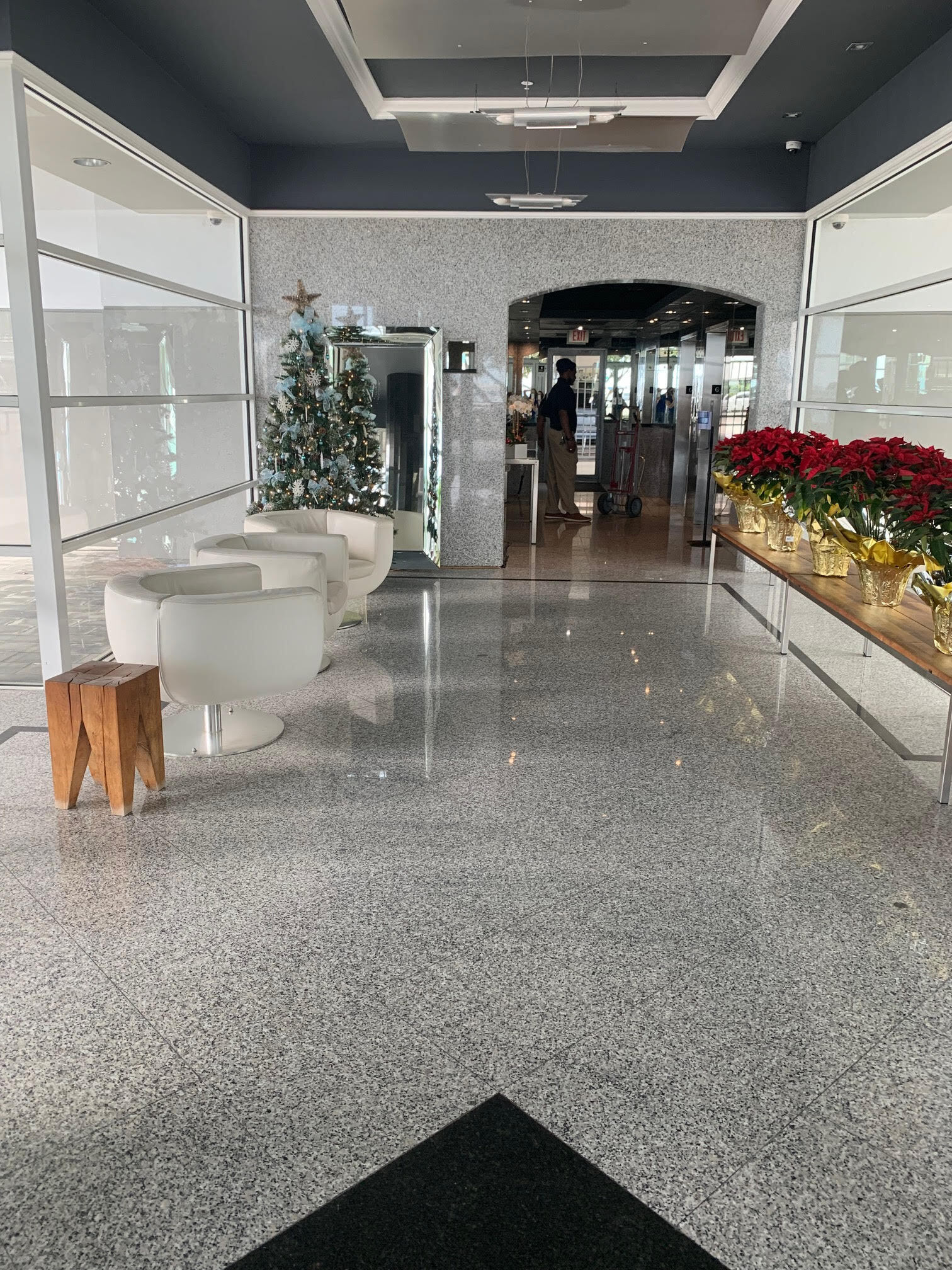 Building Photo - 1402 Brickell Bay Dr