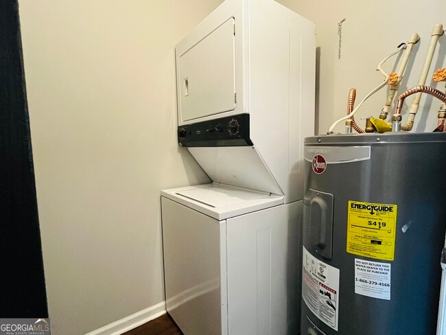 Building Photo - 403 Breezy Pnes