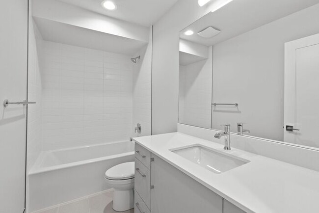 Building Photo - Stunning Brand-New Ballard Townhome with A...