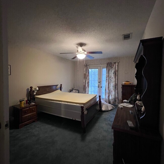 Building Photo - 306 Thomas Jefferson Dr