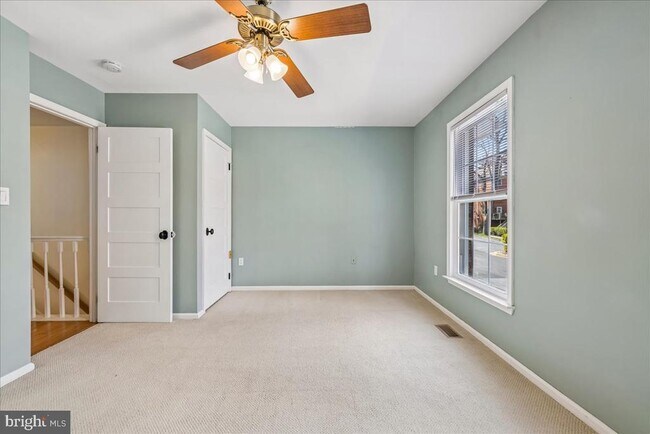 Building Photo - 2002 Derby Ridge Ln