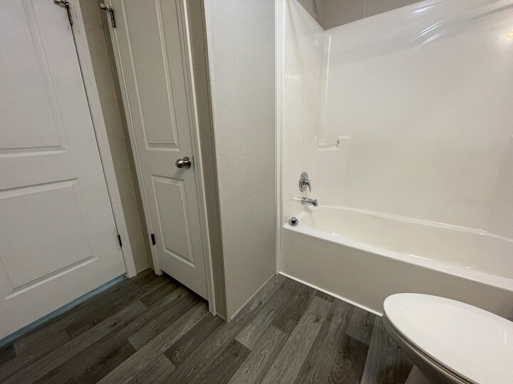 Building Photo - 38053 Orleans St