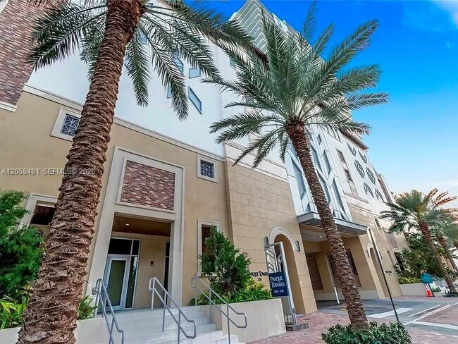 Building Photo - 300 Sunny Isles Blvd
