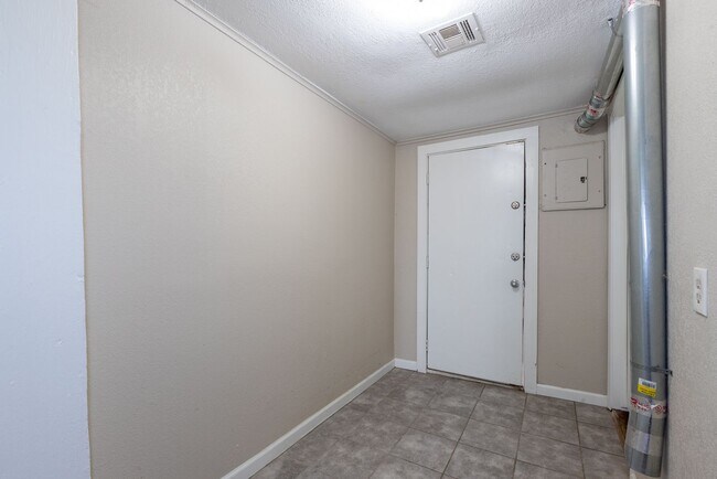 Building Photo - SECTION 8 WELCOME - NEWLY RESTORED - 2 BEDROOM - HARDWOOD FLOORS