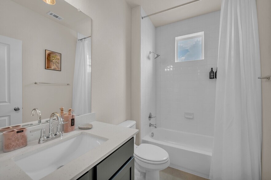 Building Photo - 8616 Torrita Dr