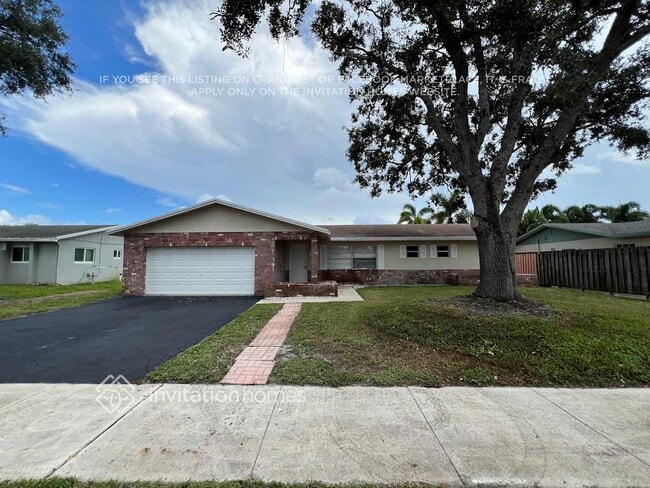 Building Photo - 6832 NW 27th Terrace