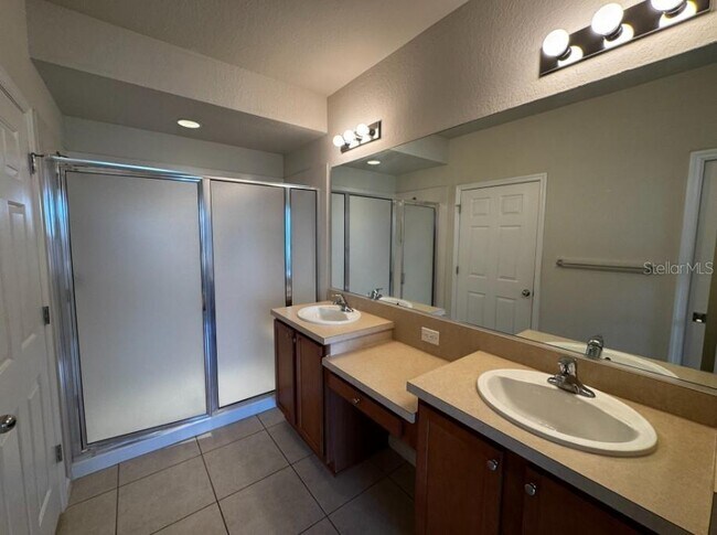 Building Photo - 4401 SW 52nd Cir