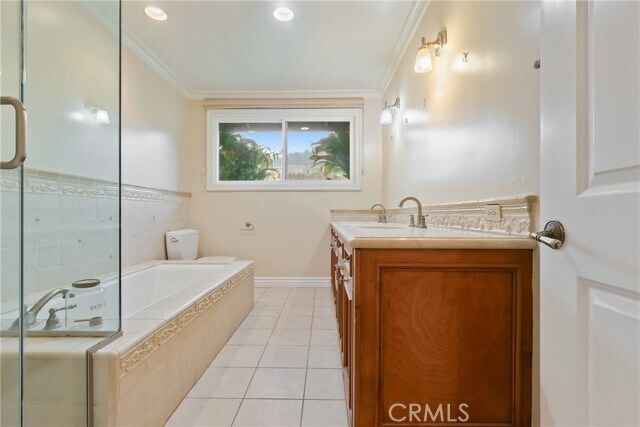 Building Photo - 4002 Admirable Dr