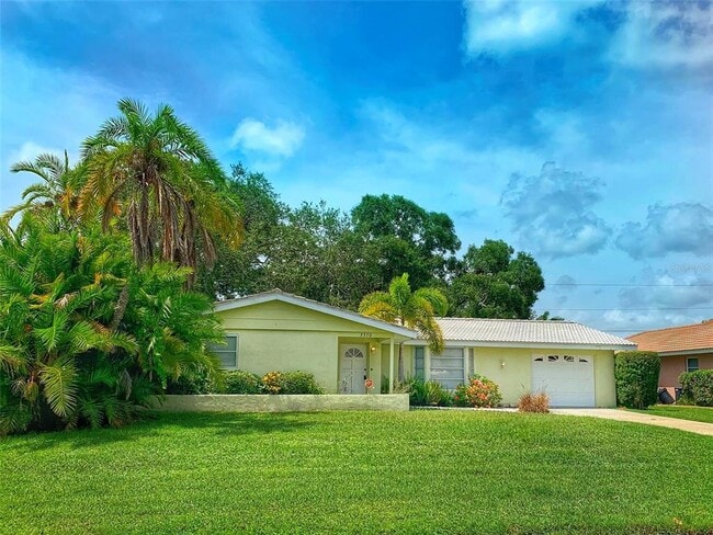 Primary Photo - 3370 Springmill Cir
