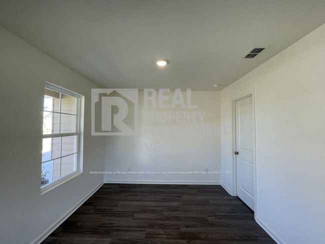 Building Photo - 134 Price Ml Trl