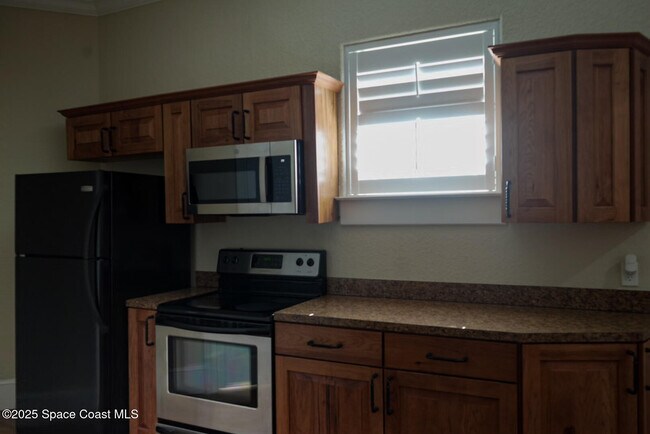Building Photo - 1475 Isabella Dr