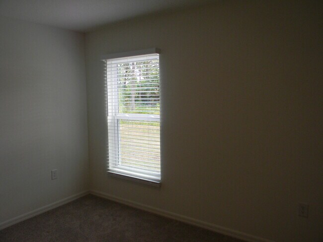 Building Photo - 491 Windswept Ave SW