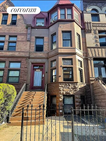 Building Photo - 1310 Dean St