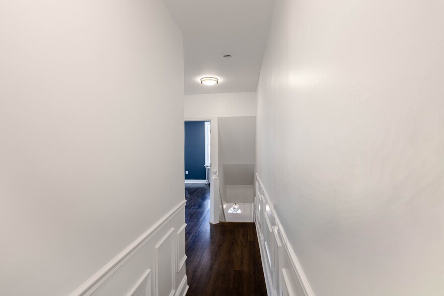 Building Photo - 3205 E Monument St