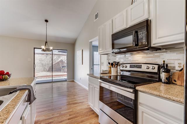 Building Photo - 929 Sugarberry Dr