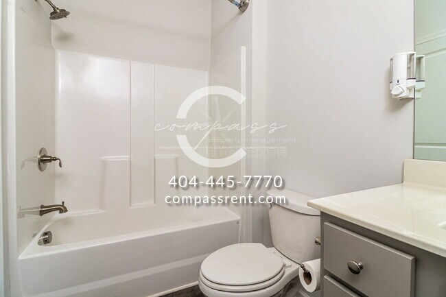 Building Photo - 3523 Hedgeway Ln NW