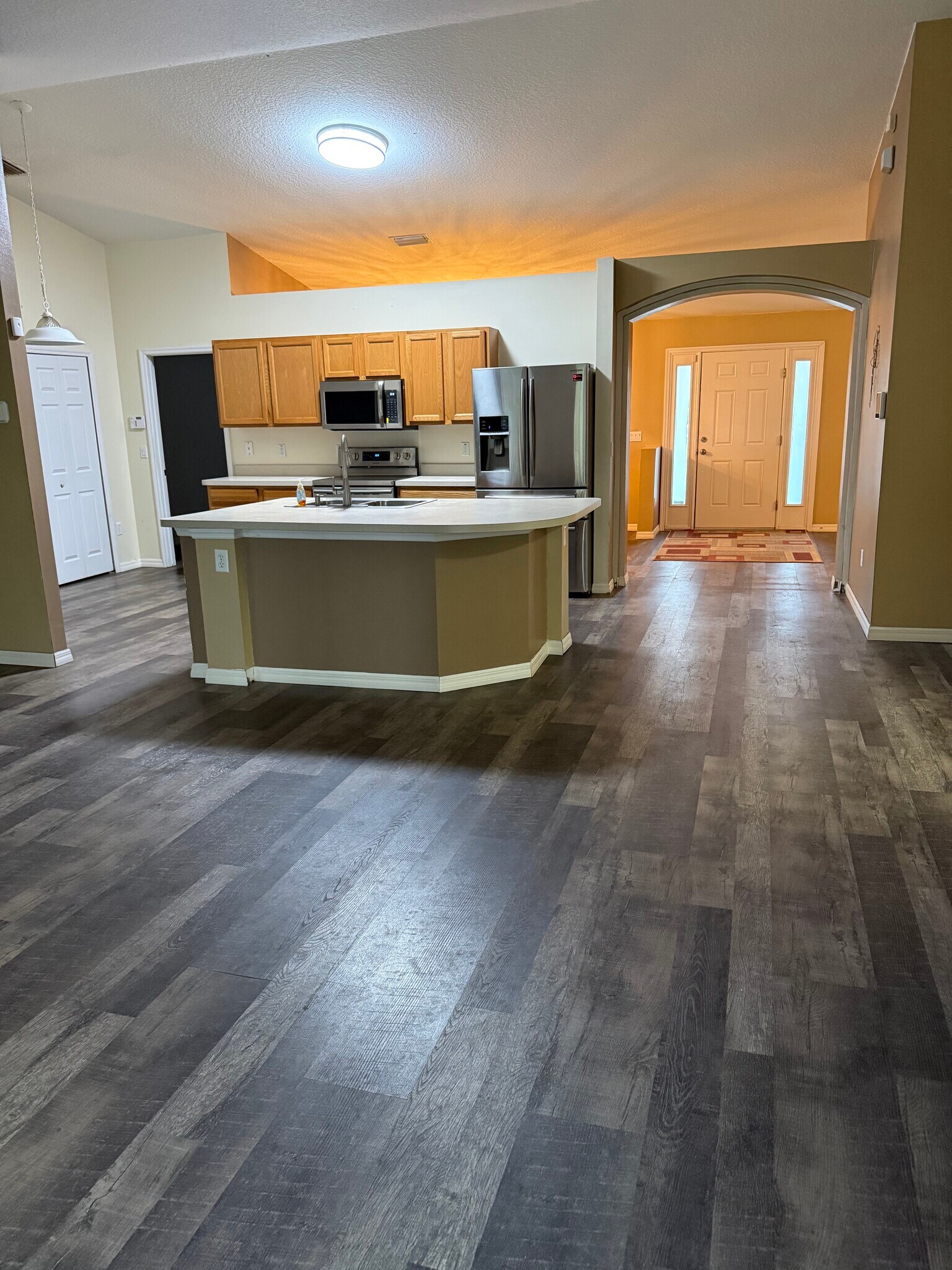 Building Photo - 49 Hemlock Trce