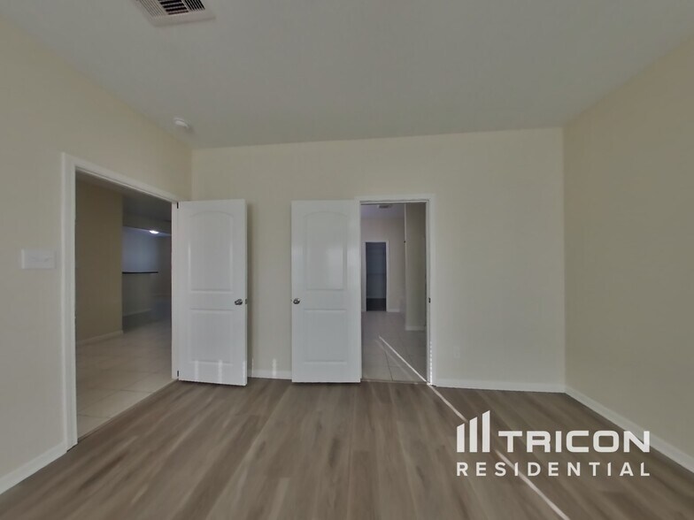 Building Photo - 640 Totem Trail Dr