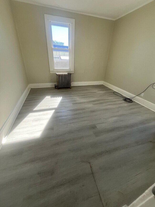 Unit 1R - 55 Melville Pl