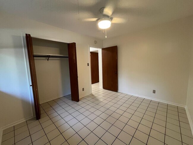 Building Photo - 804 E 32nd St