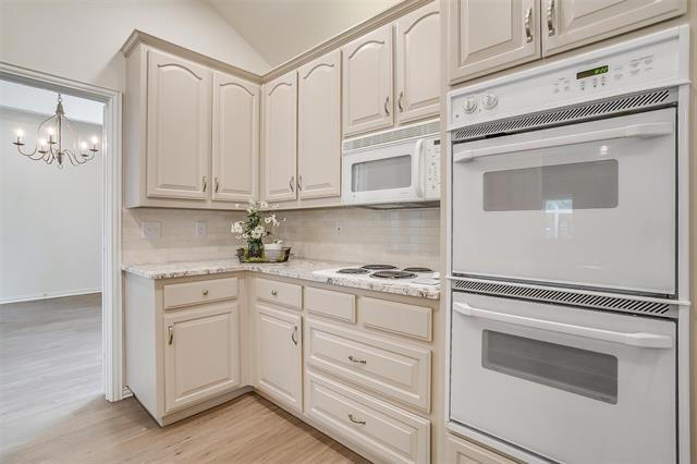 Building Photo - 3212 Riverwood Dr