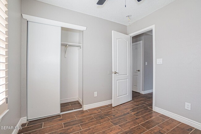 Building Photo - 12465 Tierra Dulce Dr