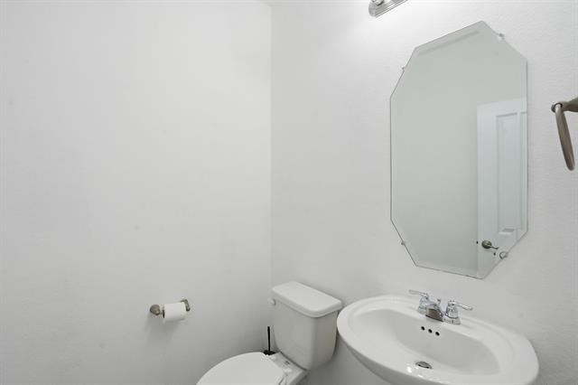 Building Photo - 11300 Hubbard Creek Dr