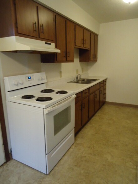 Building Photo - 106 N Holmen Dr