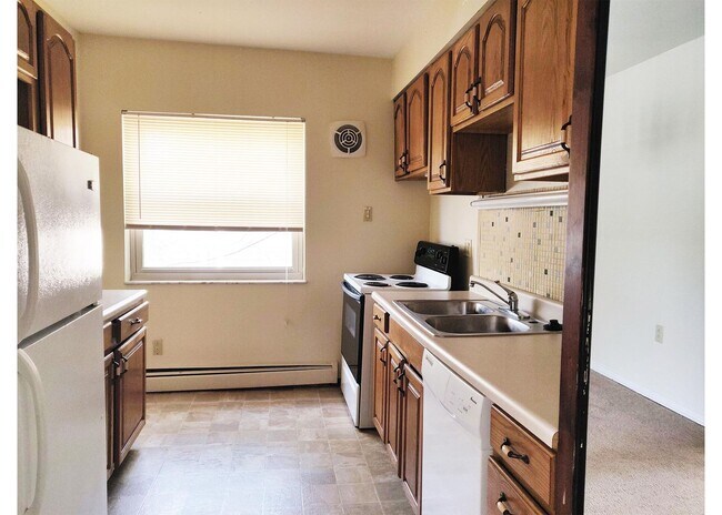 Interior Photo - McAlpin 353