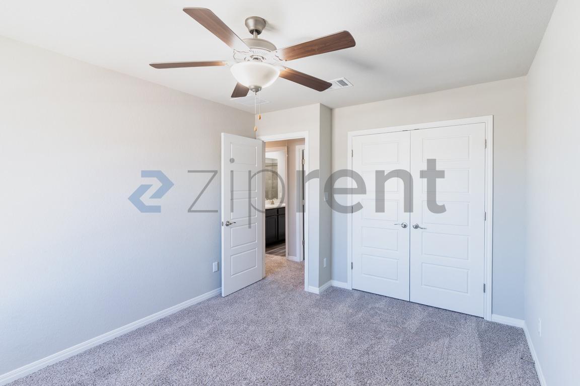 Building Photo - 205 Ethan Run