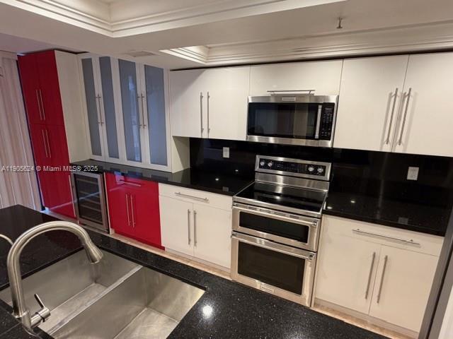 Building Photo - 210 174th St