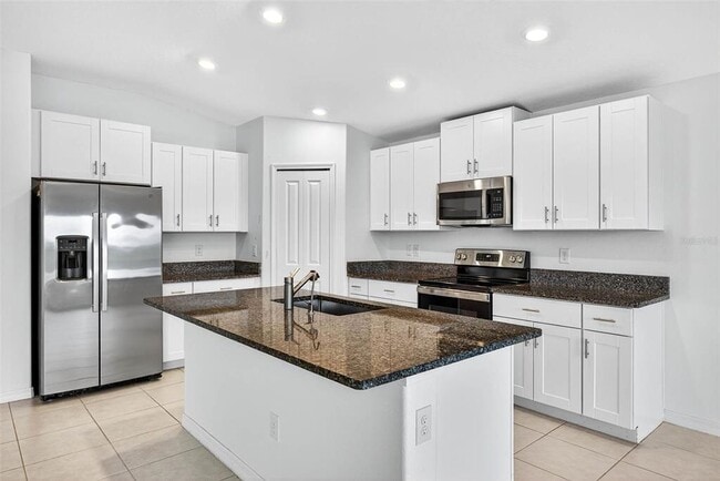 Building Photo - 9907 Branching Ship Trce