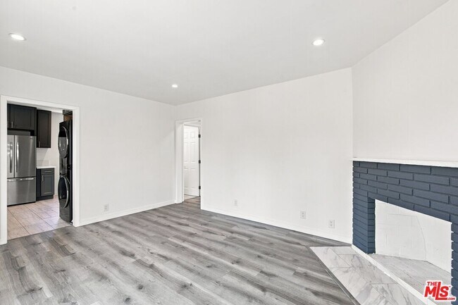 Building Photo - 11485 Cumpston St