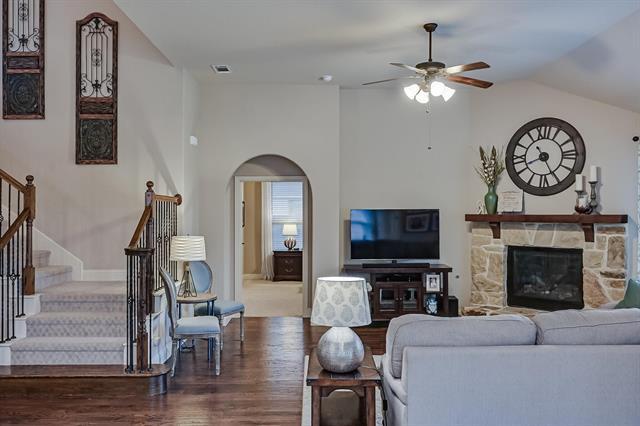 Building Photo - 3120 Pampa