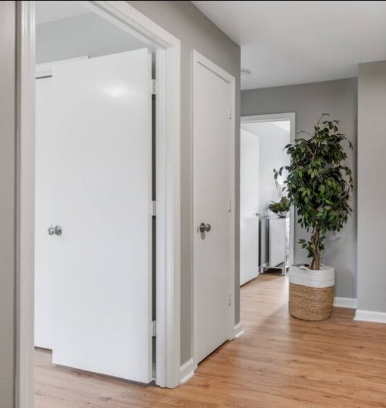 Building Photo - 179 Anderson Ln