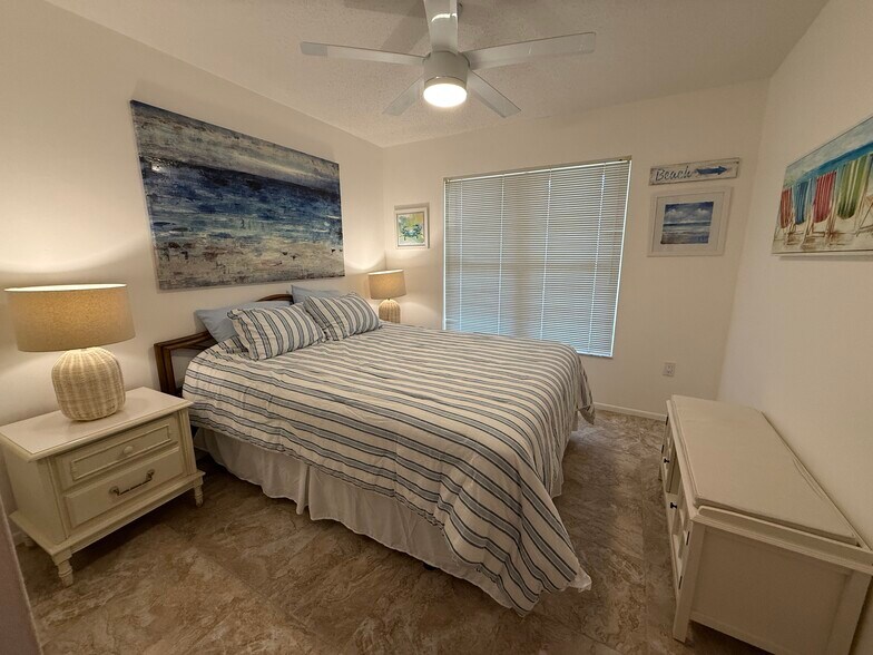 Guest Bedroom - 4530 Pinebrook Cir