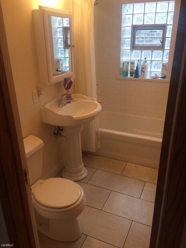 Building Photo - 4917 N Keystone Ave