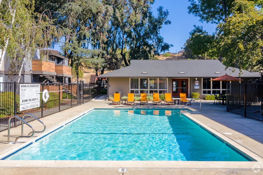 Summerwood 21701 Foothill Blvd Hayward CA 94541 Apartment Finder