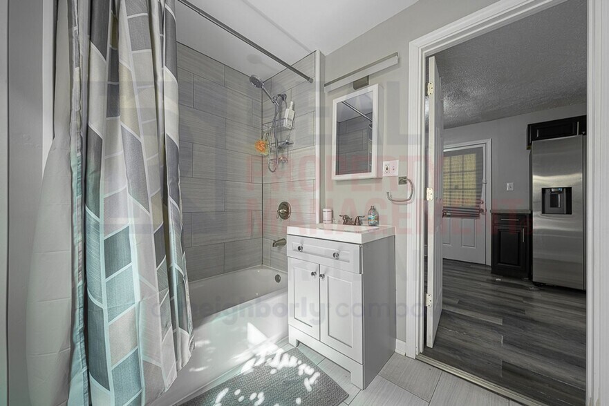 Building Photo - 1566 Winchester Ave