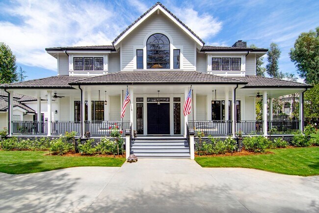 Building Photo - 28845 Countryside Dr