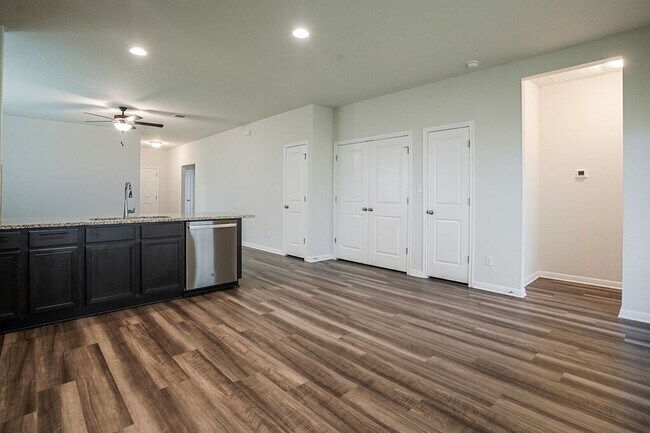 Building Photo - 237 Arabian Colt Dr