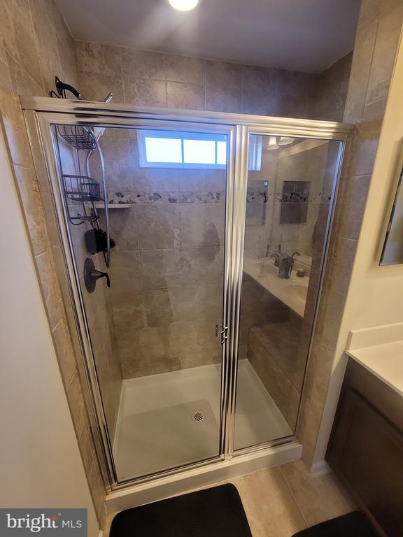 Building Photo - 20928 Houseman Terrace