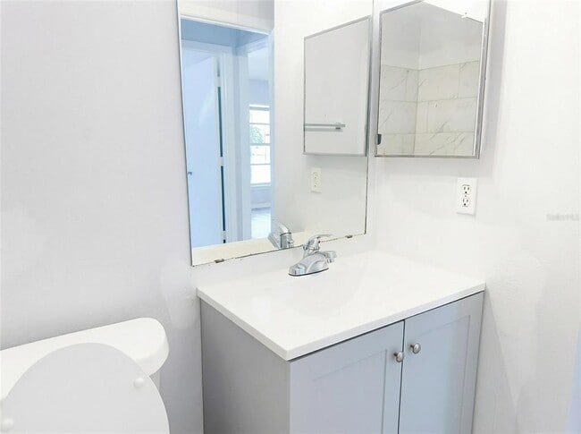 Building Photo - 3651 N Goldenrod Rd