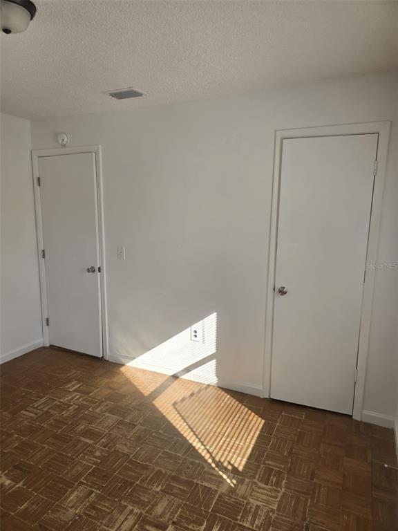 Building Photo - 701 W Beresford Rd